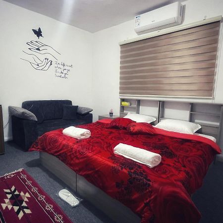 A Pousada Petra B12 Wadi Musa Exterior foto