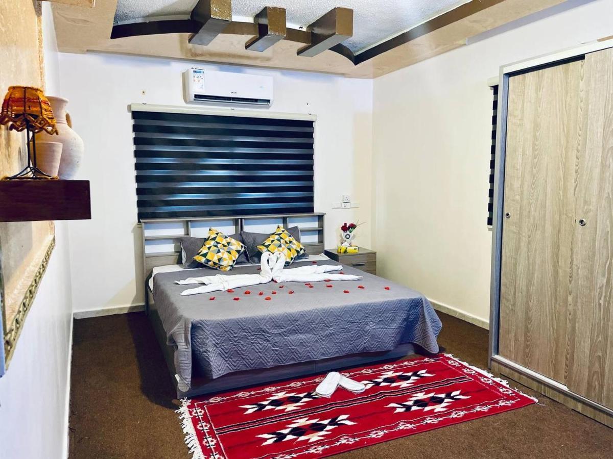 A Pousada Petra B12 Wadi Musa Exterior foto